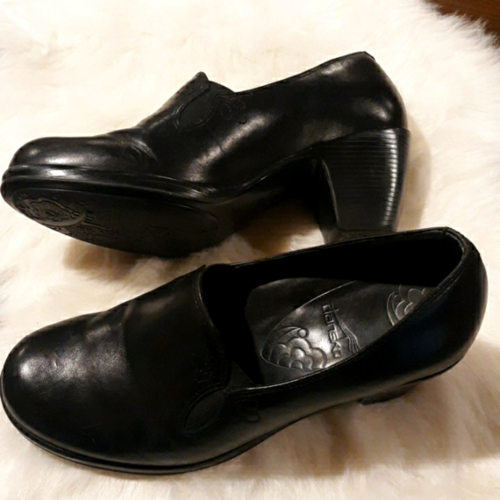 Black Dansko Heels